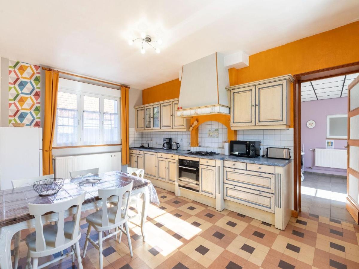Holiday home Les Aub Pines In With Garden