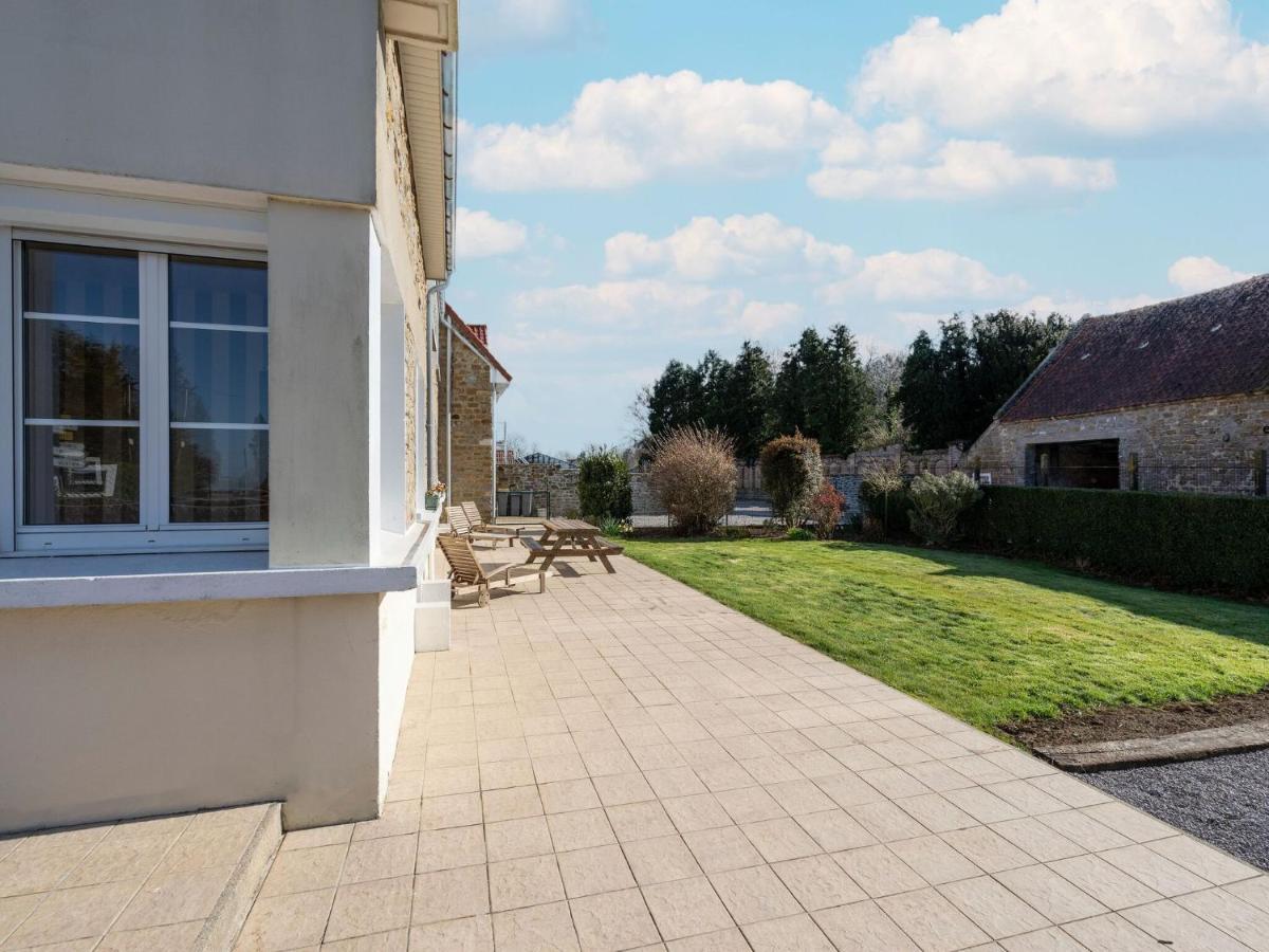 Les Aub Pines In With Garden Wimille